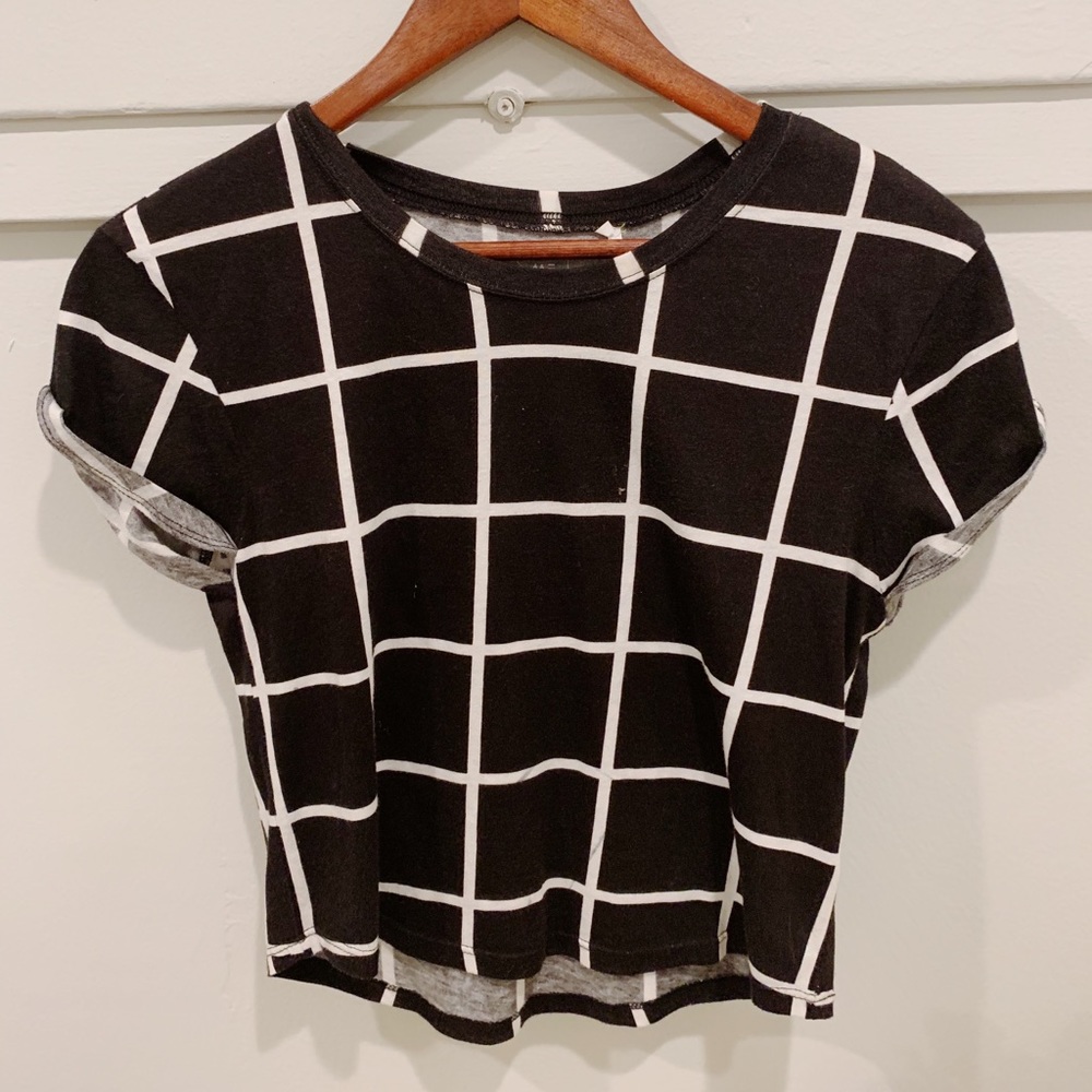 Black and white PacSun crewneck